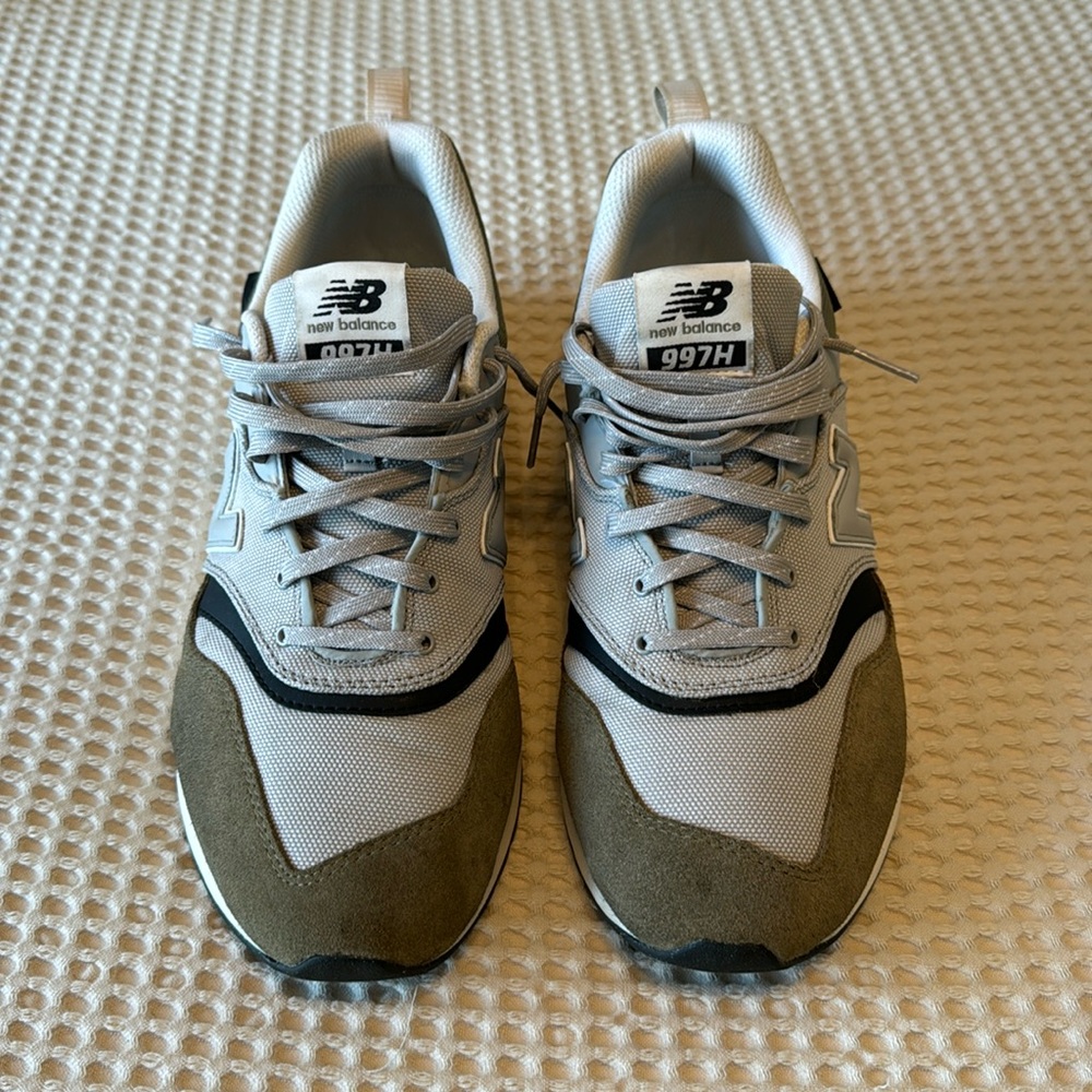 New Balance 997H Athletic Shoe